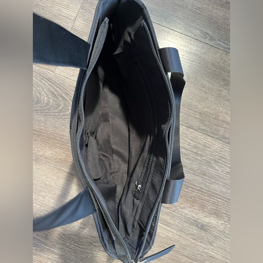Comely Seat belt bag Black - Picture 2 of 5
